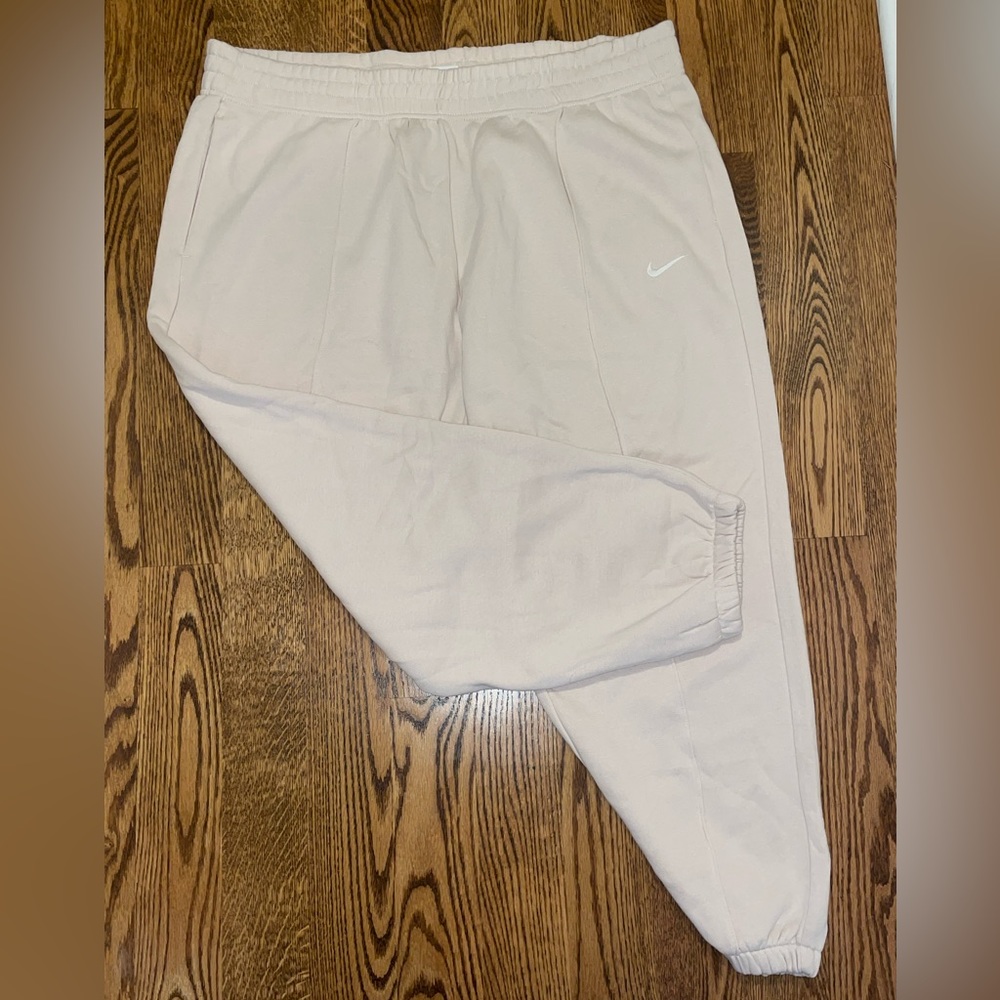 Women’s Plus Size Nike Sweatpants
